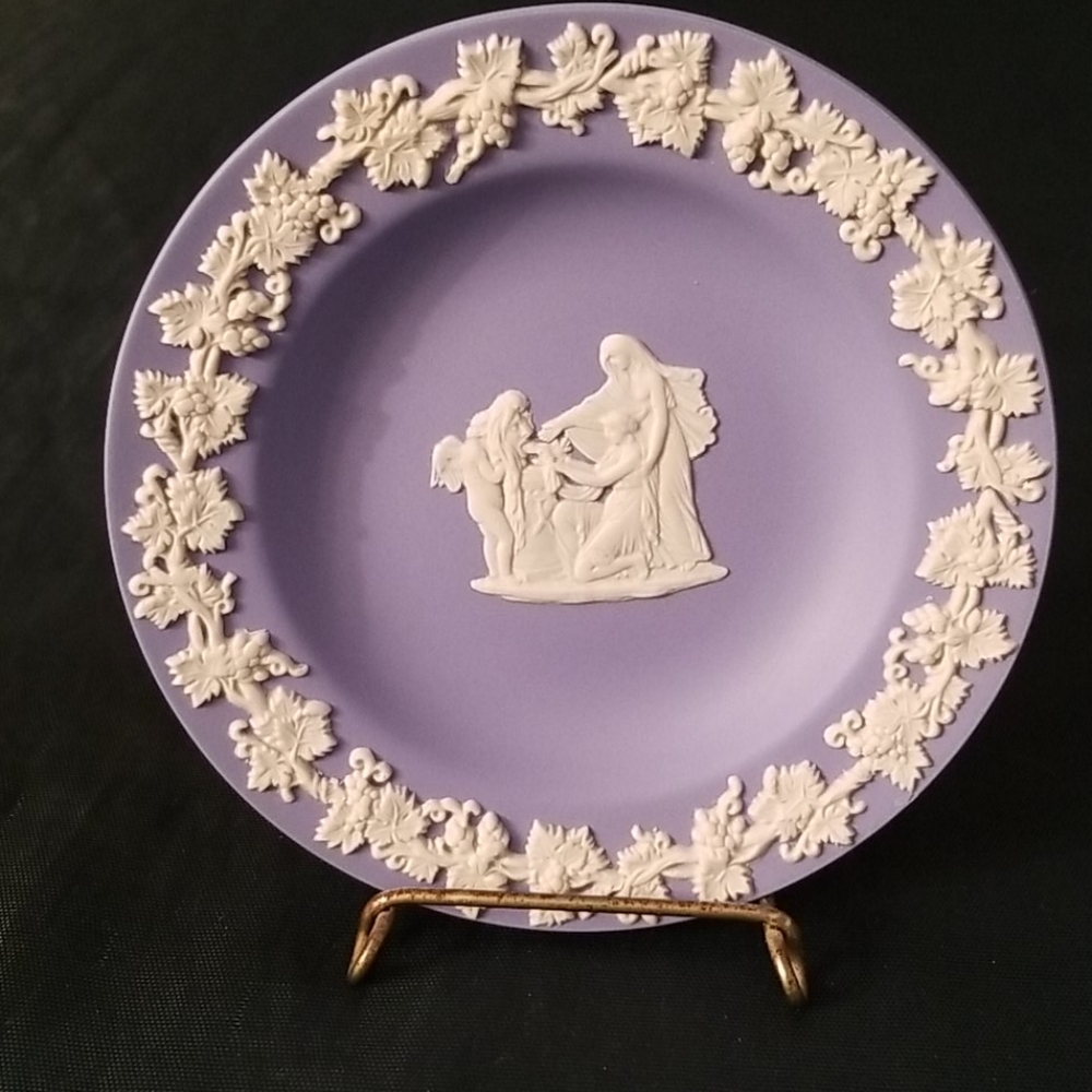 A set of blue Wedgwood plates